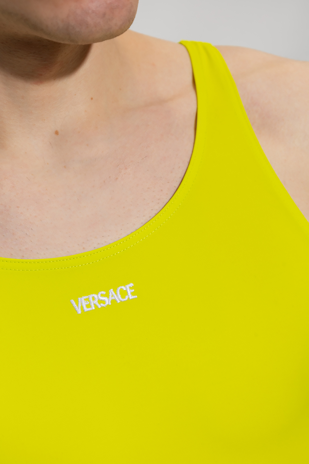 【Versace】ワンピース スイムスーツ セーフティー ピン Safety Pin One-Piece Swimsuit | VERSACE US